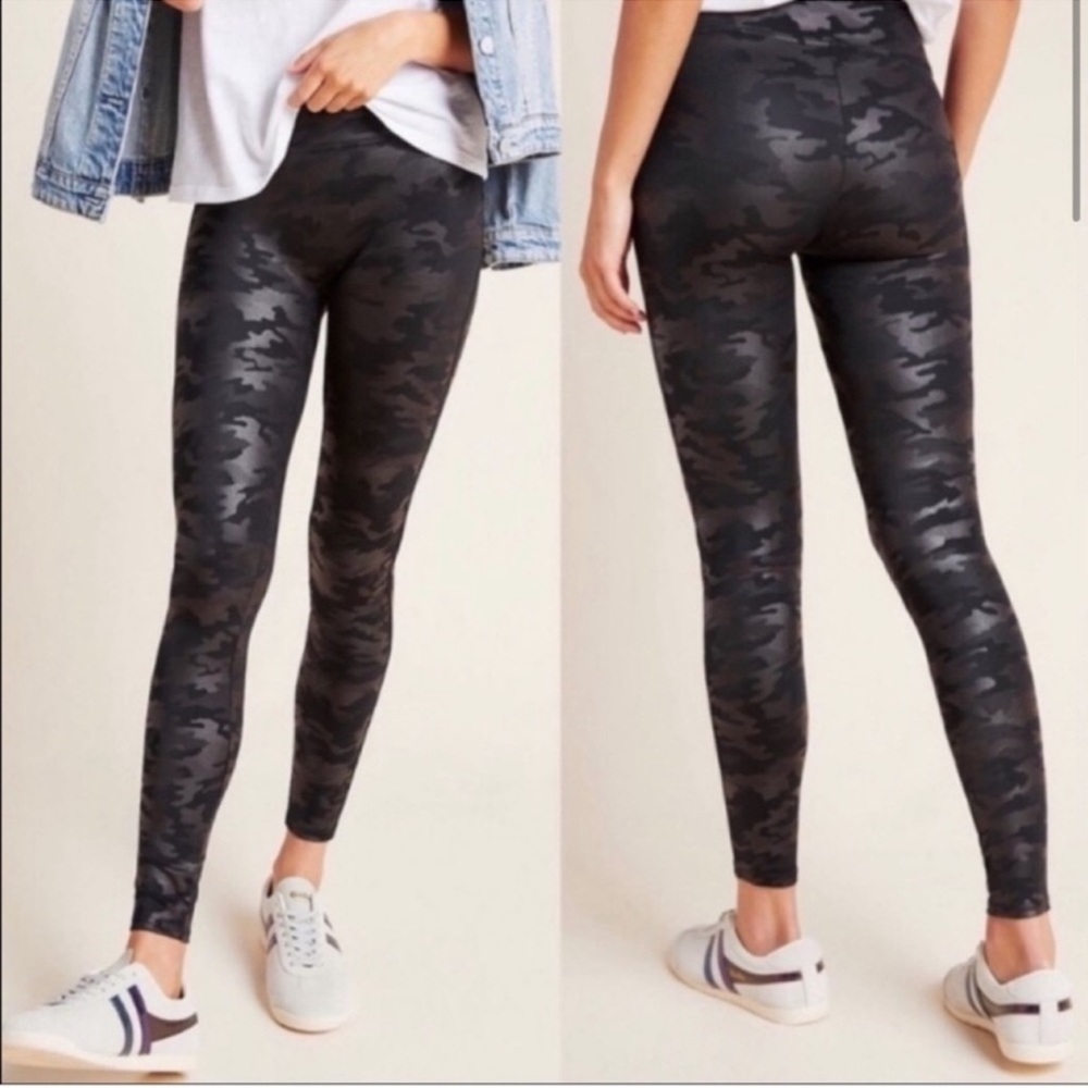 Spanx Faux Leather Matte Black Camo Leggings- M